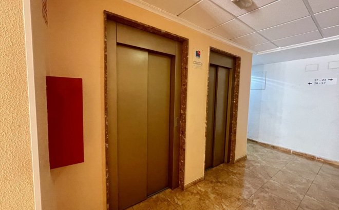 Herverkoop - Penthouse -
Torrevieja - Costa Blanca