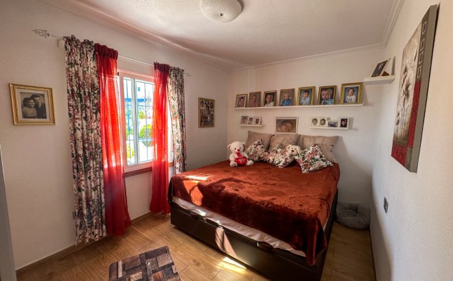 Resale - Town House -
Torrevieja - Costa Blanca