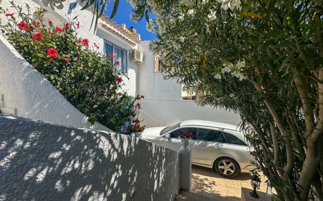 Resale - Town House -
Torrevieja - Costa Blanca