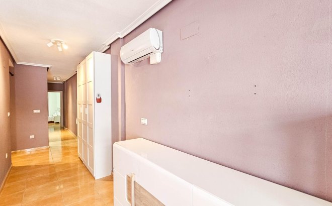 Resale - Apartment -
Torrevieja - PARQUE DE LAS NACIONES
