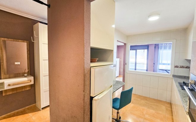 Resale - Apartment -
Torrevieja - PARQUE DE LAS NACIONES
