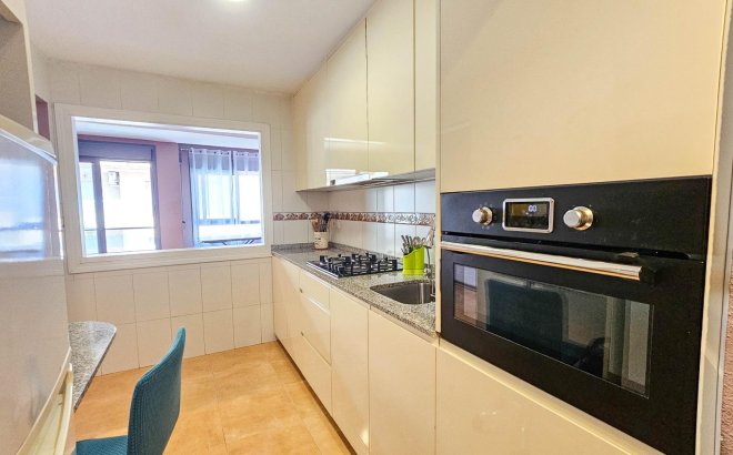 Resale - Apartment -
Torrevieja - PARQUE DE LAS NACIONES