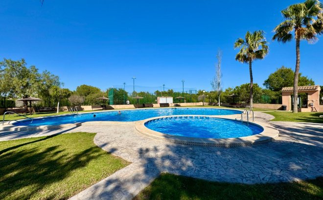 Resale - Town House -
Orihuela Costa - Los Altos