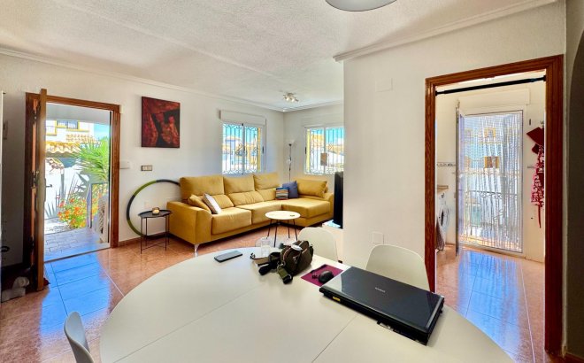 Resale - Town House -
Orihuela Costa - Los Altos