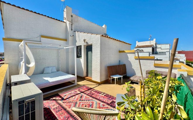 Resale - Town House -
Orihuela Costa - Los Altos