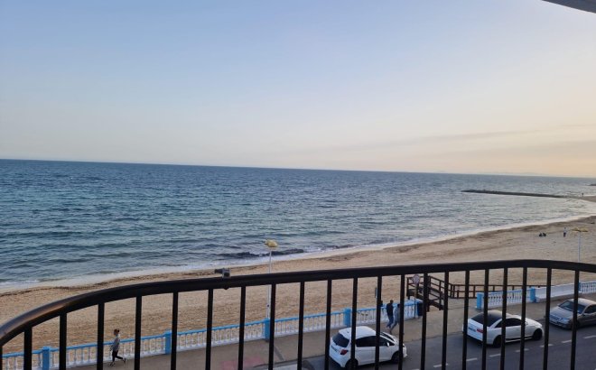 Resale - Apartment -
Torrevieja - Playa de los Locos