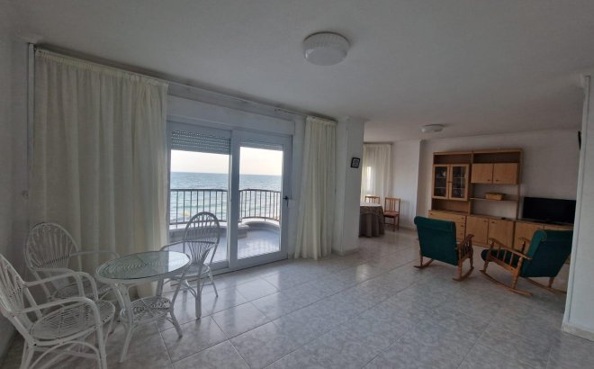 Resale - Apartment -
Torrevieja - Playa de los Locos