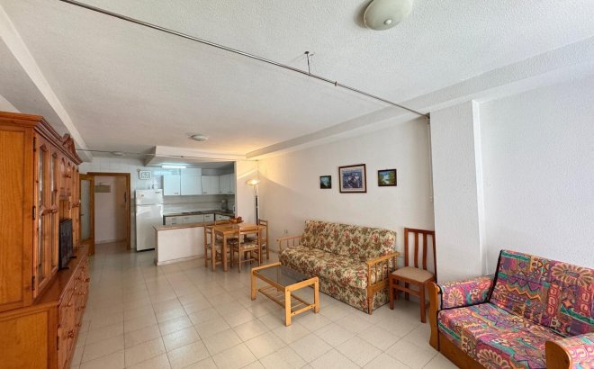 Resale - Apartment -
Torrevieja - Centro