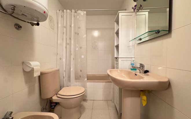 Resale - Apartment -
Torrevieja - Centro