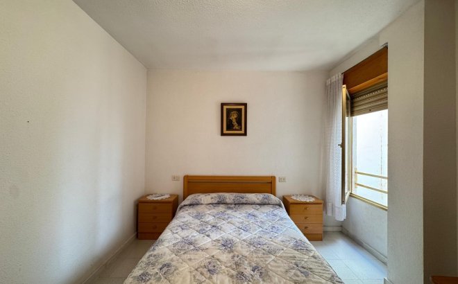 Resale - Apartment -
Torrevieja - Centro