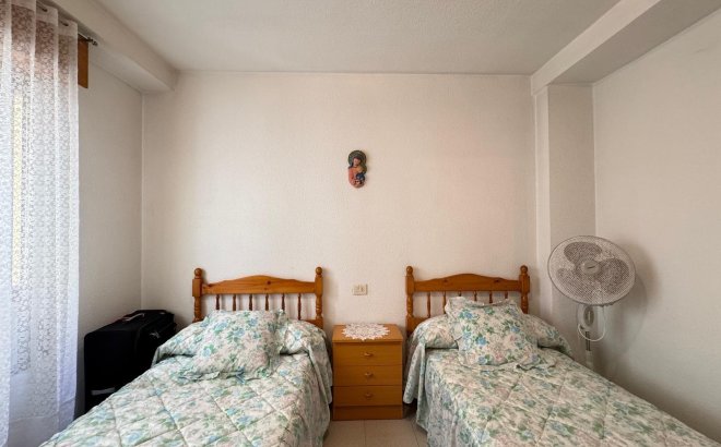 Resale - Apartment -
Torrevieja - Centro