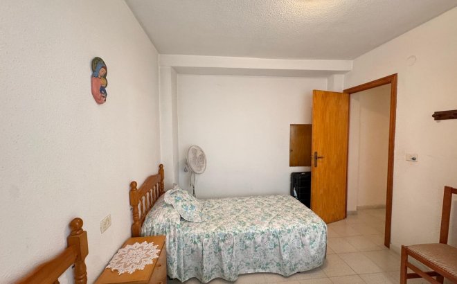 Resale - Apartment -
Torrevieja - Centro
