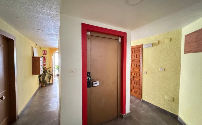Resale - Apartment -
Torrevieja - Centro