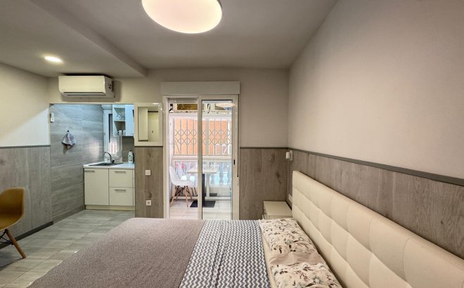 Resale - Apartment -
Torrevieja - Playa del Cura