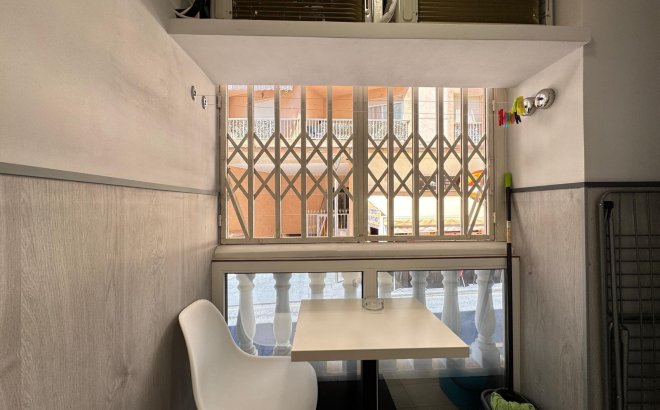 Resale - Apartment -
Torrevieja - Playa del Cura