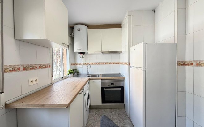 Resale - Apartment -
Torrevieja - Centro