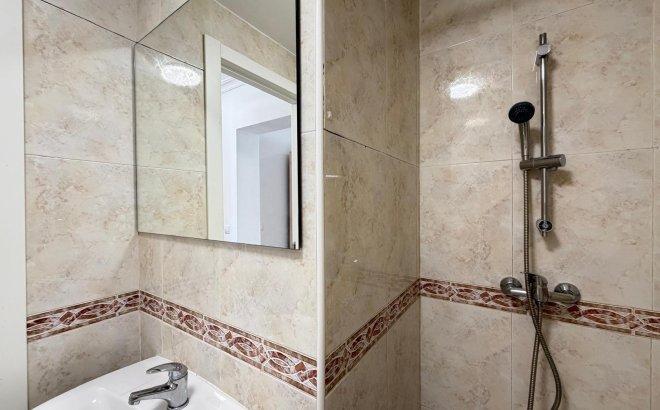 Resale - Apartment -
Torrevieja - Centro