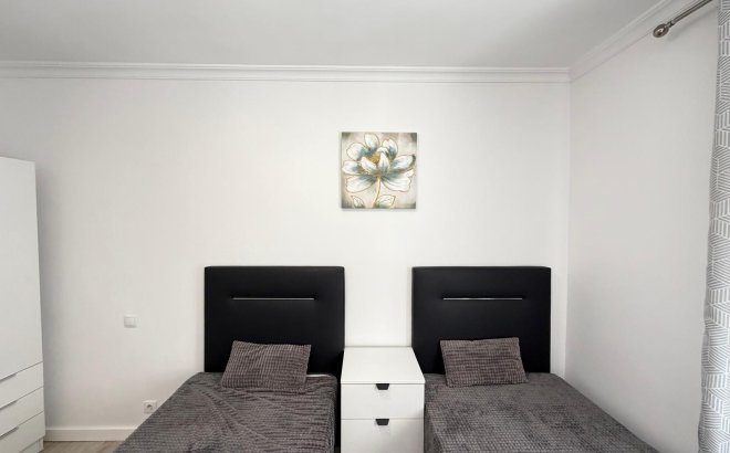 Resale - Apartment -
Torrevieja - Centro