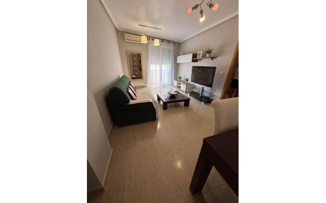 Resale - Apartment -
Torrevieja - Centro