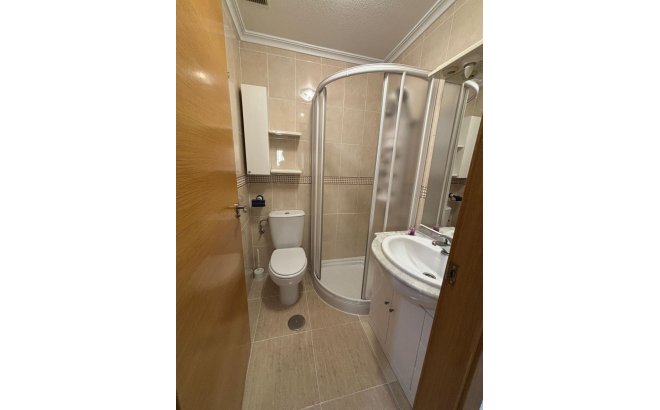 Resale - Apartment -
Torrevieja - Centro