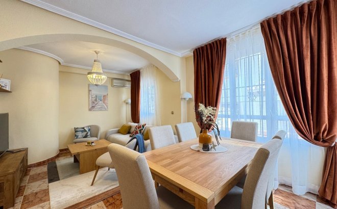 Resale - Town House -
Orihuela Costa - Lomas De Cabo Roig-los Dolses