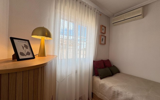 Resale - Town House -
Orihuela Costa - Lomas De Cabo Roig-los Dolses