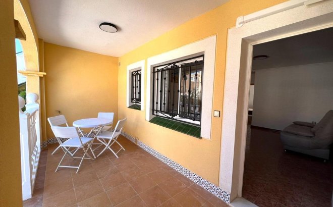 Resale - Bungalow -
Torrevieja - Los Balcones - Los Altos del Edén