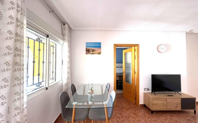 Resale - Bungalow -
Torrevieja - Los Balcones - Los Altos del Edén