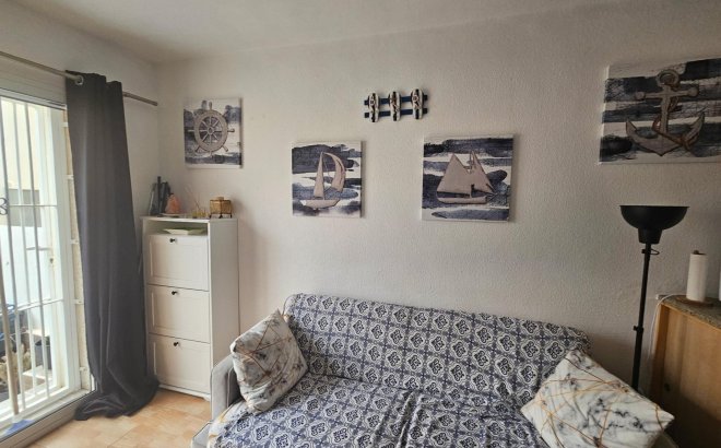 Resale - Bungalow -
Torrevieja - Lago Jardin