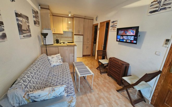 Resale - Bungalow -
Torrevieja - Lago Jardin