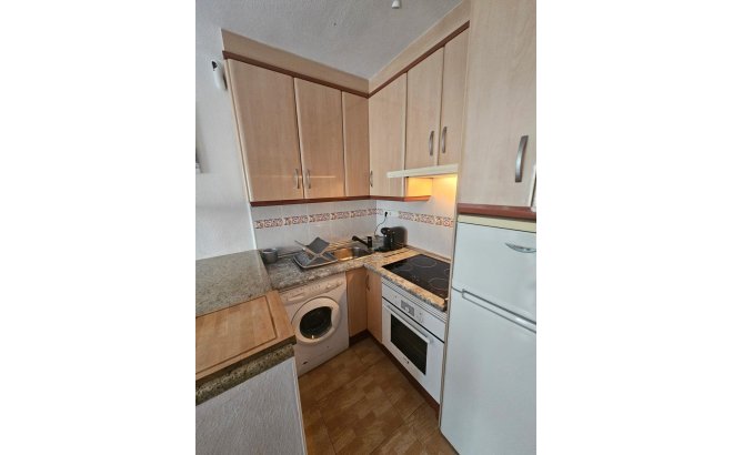 Resale - Bungalow -
Torrevieja - Lago Jardin