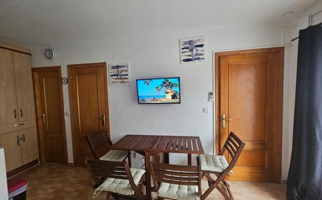 Resale - Bungalow -
Torrevieja - Lago Jardin