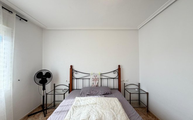 Resale - Apartment -
Torrevieja - Playa del Cura
