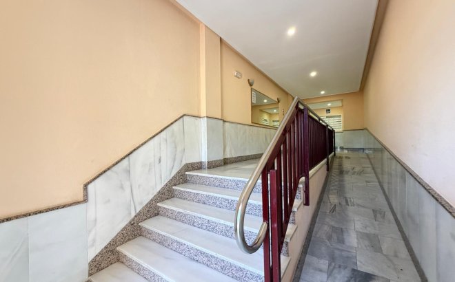 Resale - Apartment -
Torrevieja - Playa del Cura