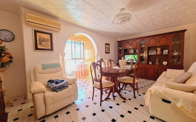 Resale - Apartment -
Torrevieja - Acequion