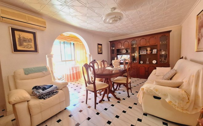 Resale - Apartment -
Torrevieja - Acequion