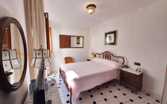 Resale - Apartment -
Torrevieja - Acequion