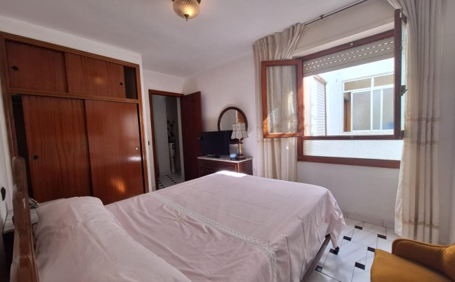 Resale - Apartment -
Torrevieja - Acequion