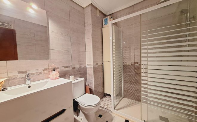 Resale - Apartment -
Torrevieja - Acequion