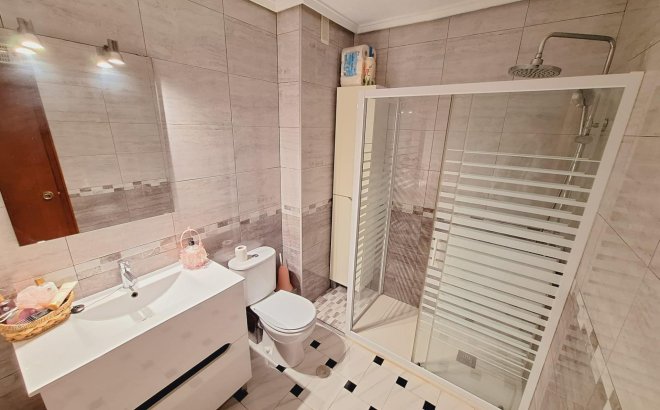Resale - Apartment -
Torrevieja - Acequion