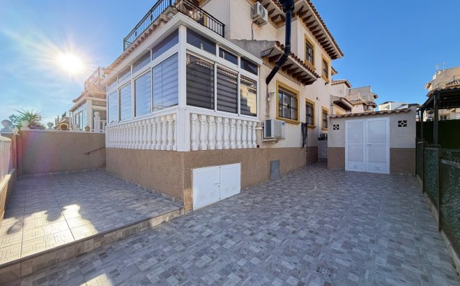 Resale - Town House -
Orihuela Costa - Las Filipinas