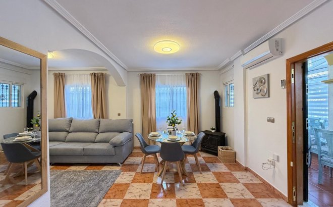 Resale - Town House -
Orihuela Costa - Las Filipinas