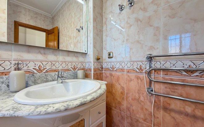 Resale - Town House -
Orihuela Costa - Las Filipinas