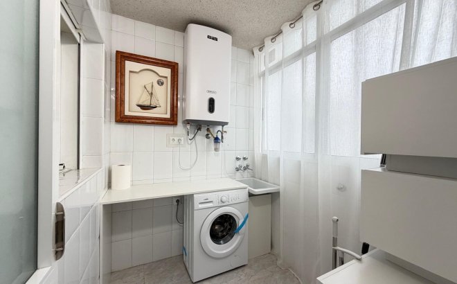 Resale - Apartment -
Torrevieja - Playa del Cura