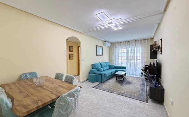 Resale - Apartment -
Torrevieja - Playa del Cura