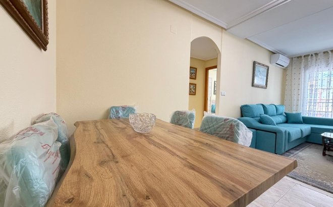 Resale - Apartment -
Torrevieja - Playa del Cura