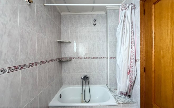 Resale - Penthouse -
Torrevieja - Playa del Cura