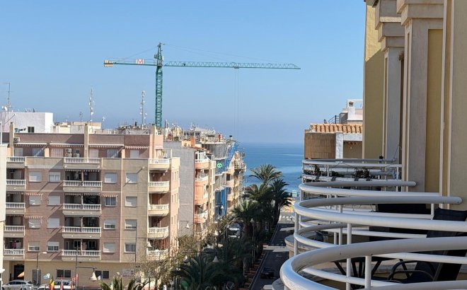 Resale - Penthouse -
Torrevieja - Playa del Cura