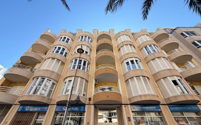 Resale - Penthouse -
Torrevieja - Playa del Cura