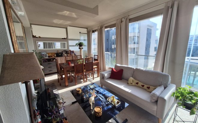 Resale - Apartment -
Orihuela Costa - Los Dolses